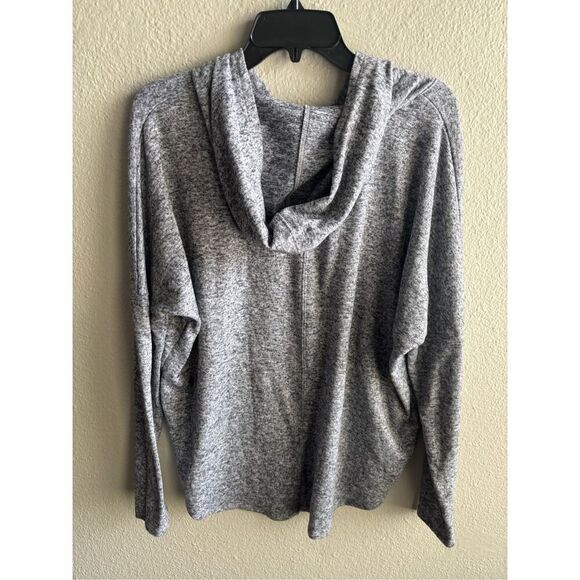❤️Old Navy Active Long Sleeve Sweater - Picture 2 of 6